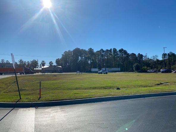 4270 US-17 S, Richmond Hill, GA 31324